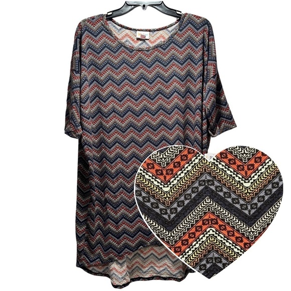 LulaRoe Irma Tunic Short Sleeve Geometric Pattern Zigzag Gold Red Silver Gray M - Picture 1 of 14